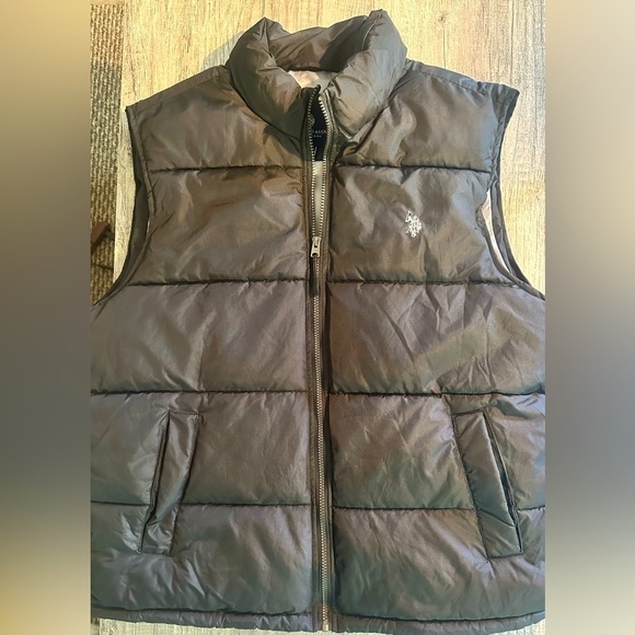 NWOT Men’s Polo by Ralph Lauren Thick Winter Vest 100% Polyester Size Large